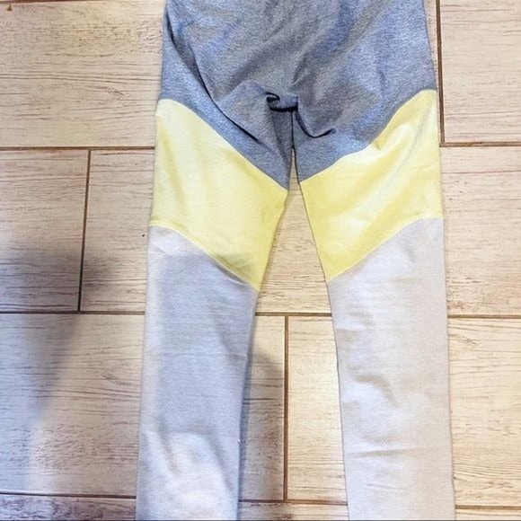 Outdoor Voices Leggings XS - Picture 8 of 9